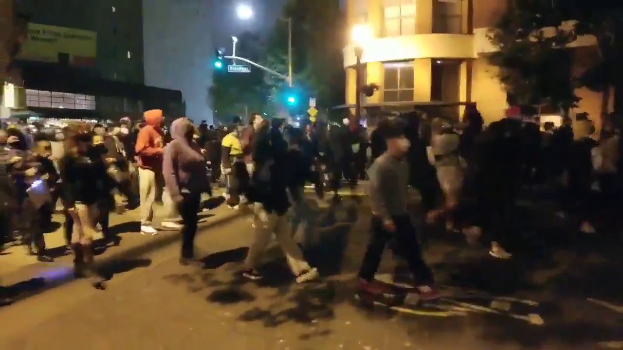 BLM Protesters in Oakland, Calif. Chant ‘Death to America!’